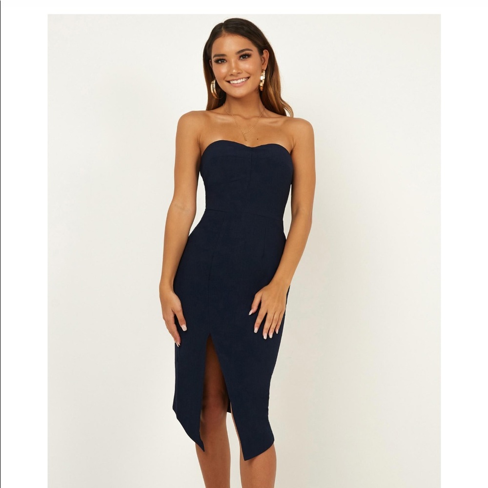 Worn once Showpo dress, it can be worn 2 ways!